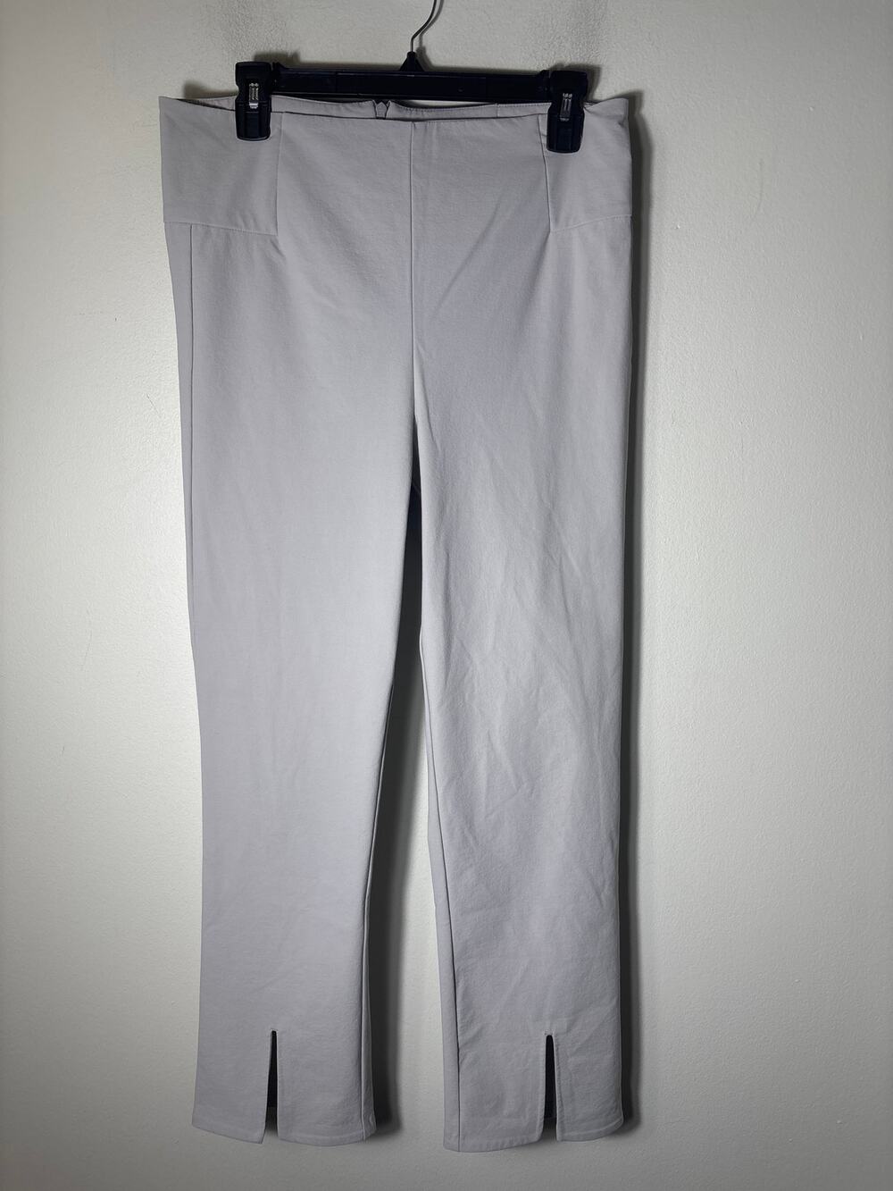 Athleta Lightest Gray Flat Front City Pants with Back Zip Sz 12